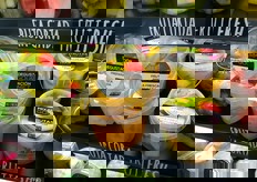 Tarrinas de fruta cortada y mix de fruta  en almíbar, novedoso producto con una vida útil de al menos quince días.