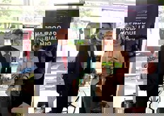 Ricardo Ortiz Portero, Director Comercial del Clúster Ibérica de Rijk Zwaan, junto a Elisabet Expósito Granero, directora de marketing de Rijk Zwaan. La casa de semillas expuso algunos de sus productos más populares y novedosos.