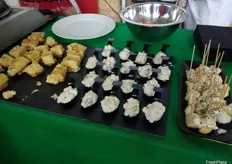 Aperitivos preparados con patata en el stand de Udapa.