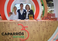 Stand de Caparrós con Jesús Aguilar y Mabel Salinas, presentando nuevo envase para tomates cherry Lobello, que han ganado el Premio Sabor del Año 2019.