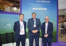 Juan Manuel López (Director de Marketing); Pedro Peleato (CEO) y Carlos Muñoz (Director de Comunicación) de Seipasa. 