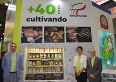 El equipo comercial de Neofungi (Carlos Tobarra, Sergio Pinto, etc.) presentó sus innovaciones en el sector del champiñón con nuevos productos de IV y V gama.