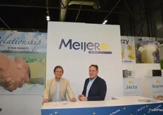 Javier Boceta Osuna, ingeniero agrónomo para Meijer Ibérica con su compañeroLaurent Mémeteau, sales manager para Francia.