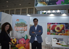 Family Crop de Talarrubias con su excelente fruta de hueso.