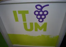 ITUM integrada por 24 empresas de Murcia presentó variedades de uva innovadoras.