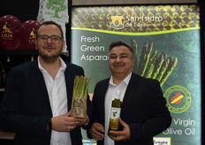 San Isidro de Loja con el espárrago de Granada de calidad premium.