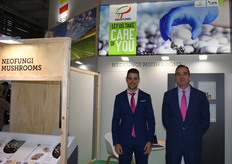 Neofungi, dcha. Sergio Santiago, departamento de ventas. Izq. Carlos Tobarra, departamento comercial.