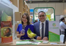Pamela y Isaac Chica de Expo Banari Exportadora Agrícola