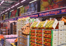 Uno de los muchos almacenes que el Grupo Diego Martínez tiene en Mercabarna.