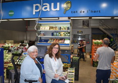 Pepita y Gemma, de Pau, que comercializa hortalizas cultivadas en España, donde también reside la mayoría de sus clientes.