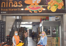 Carmen y Sonsoles, de Las Niñas. Está especializada en cítricos, frutas de hueso y nectarinas.
