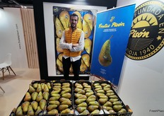 Ricardo Pisón, en el stand de Frutas Pisón, especializada en peras Conferencia