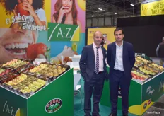 José Luis Márquez y Nacho del Pozo, en el stand de Frutas AZ, donde la compañía mostró una amplia oferta de frutas