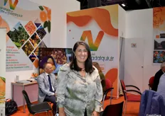 Beatriz Razo, en el stand de Naranjas del Valle del Guadalquivir