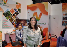 Beatriz Razo, en el stand de Naranjas del Valle del Guadalquivir