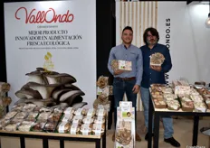 Ramón González y Daniel Pascual, de Vallondo, con su nuevo kit de autocultivo de setas ecológicas, premiado como Mejor Producto Innovador en alimentación fresca ecológica en el certamen Eco & Organics Awards Iberia celebrado durante la feria Organic Food Iberia 2021
