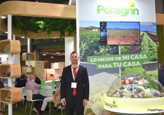 Pablo Morales, en el stand de la almeriense Peregrin. Especializada en ajo, comercializa más de 30 productos en 36 países