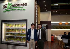 José Ángel Delgado y Manuel Delgado, en el stand de la cooperativa granadina Los Gallombares, productores de espárrago verde. 