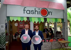 Joaquín Hidalgo y Víctor González, en stand de Fashion, finalista de los Innovation Hub Awards de Fruit Attraction 2021 por su involucración en la sostenibilidad de sus envases.