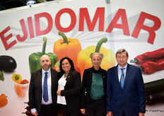 Rafa Roldán, de Ejidomar; Blanca Sirvent y Coni García, de Langard; y José Antonio Baños, presidente de Ejidomar.