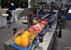 Maquinaria de envasado expuesta en el stand de Induser.