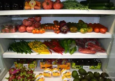 Frutas y hortalizas expuestas en el stand de Agroponiente, que continúa ampliando su portfolio de especialidades de hortalizas y frutas exóticas. 