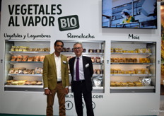 Alí Ftikhar y Félix Moracho, en el stand de Huercasa.