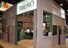 Stand de Bruñó, especializado en melones premium y cítricos. 