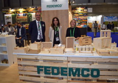 Alberto Palmí, director de Fedemco, junto a Eva Alonso y Memén Cerveró.