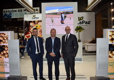 José Vinal, director adjunto; Jaime Ortega, director; y Francisco Rotella, nuevo director comercial de Cítricos La Paz, presentando la nueva campaña de limón.
