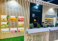 Frutería expuesta en el stand del grupo Gustavo Ferrada.