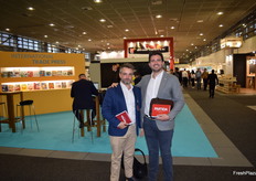 Representación de Partida Logistics, con su director comercial Álvaro Partida, visitando el evento.