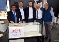 Stand de la variedad de mandarina Queen, con Sergio Orobal, de Catman Fresh,  Vicente Fontestad y Javier Subíes, de la empresa valenciana Fontestad y  Emilio Teresa, de Catman Fresh.