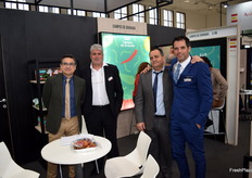 Equipo comercial de la empresa granadina SAT Campos de Granada.  