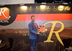 Pascal Bontín, Director General de Fresh Royal, presentando la nueva campaña de fruta de hueso.