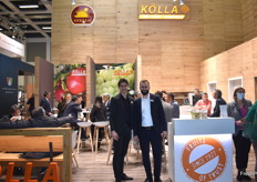 Leonardo León y Benedikt Wetterau, en el stand de Kölla