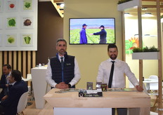 Juan Francisco Gómez y José Úbeda, en el stand de Myrtea Export