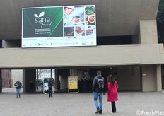 Del 23 al 25 de febrero de 2025 se celebró en el recinto ferial de Bolonia Sana Food, el nuevo formato expositivo de BolognaFiere, creado para satisfacer las necesidades del sector ecológico y natural. En cuanto a frutas y hortalizas, apenas hubo productos frescos. En cambio, a nivel de producto transformado, la oferta era muy variada.¿No apareces en el reportaje fotográfico? Envía una foto horizontal (de al menos 1.300 píxeles de ancho) y un breve pie de foto a info@freshplaza.it. (Foto de Maria Luigia Brusco)  