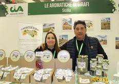 Rubina Mistretta y Calogero Bonfante, de la Azienda Agricola "Le Aromatiche di Girafi", especializada en hierbas aromáticas frescas y secas.