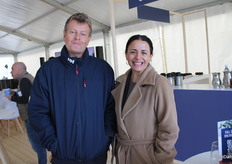 Esenciales para este evento internacional, Bartus y Concha, los intérpretes que llevaron las palabras del equipo de Fall Creek a todos los asistentes