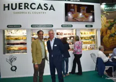 Ali y Eduardo, en el stand de Huercasa, empresa líder en comercialización de maíz cocido y otros productos de 5ª gama.