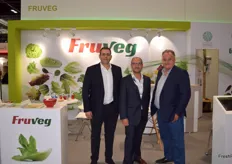Mariano Inglés, CEO de Fruveg, junto a Antonio Meroño y Paco Armero