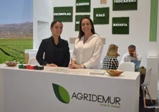 Carina Martínez y Ana López de Agridemur