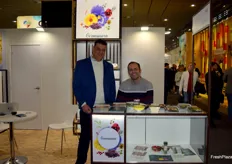 Juanjo López y Javier Muñoz, de la empresa valenciana Germinarte, especializada en flores comestibles, microverduras, microbrotes y especias