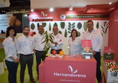 Equipo de Hernandorena, empresa valenciana viverista y especialista en plantones de granada, caqui, fruta de hueso y kiwi. 