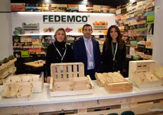 Memén Cerveró, directora de Marketing y Comunicación, David Navalón, vicepresidente, y Eva Alonso, del departamento de administración de FEDEMCO, Federación Española del Envase de Madera y sus Componentes. 