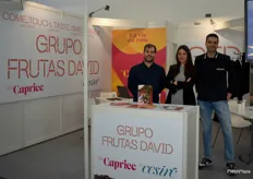 Javi Larroya, Estefanía López y Jordi Mora, de Grupo Frutas David