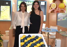 Luciana y Florencia Zamora, de la empresa argentina Zamora Citrus
